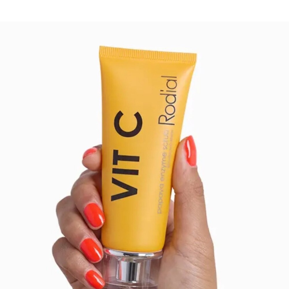 Rodial Vitamin C Papaya Enzyme Facial Scrub 70ml Brightening Formula